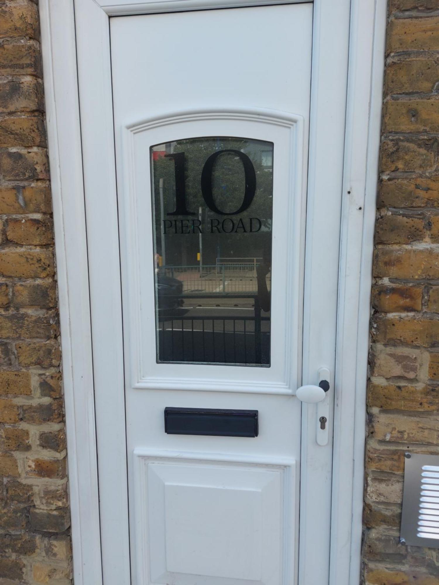 Appartamento 10 Pier Road Gillingham Me7 1rj *
